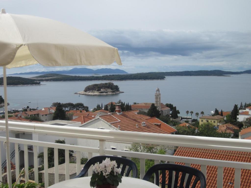 Apartments Kresic Hvar Town Kültér fotó